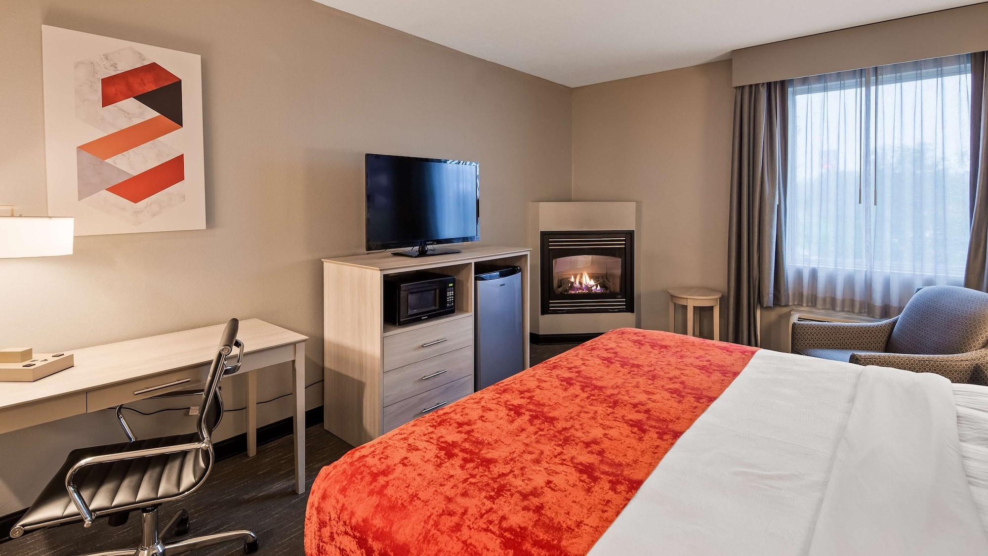 Best Western Plus New Cumberland Exterior foto