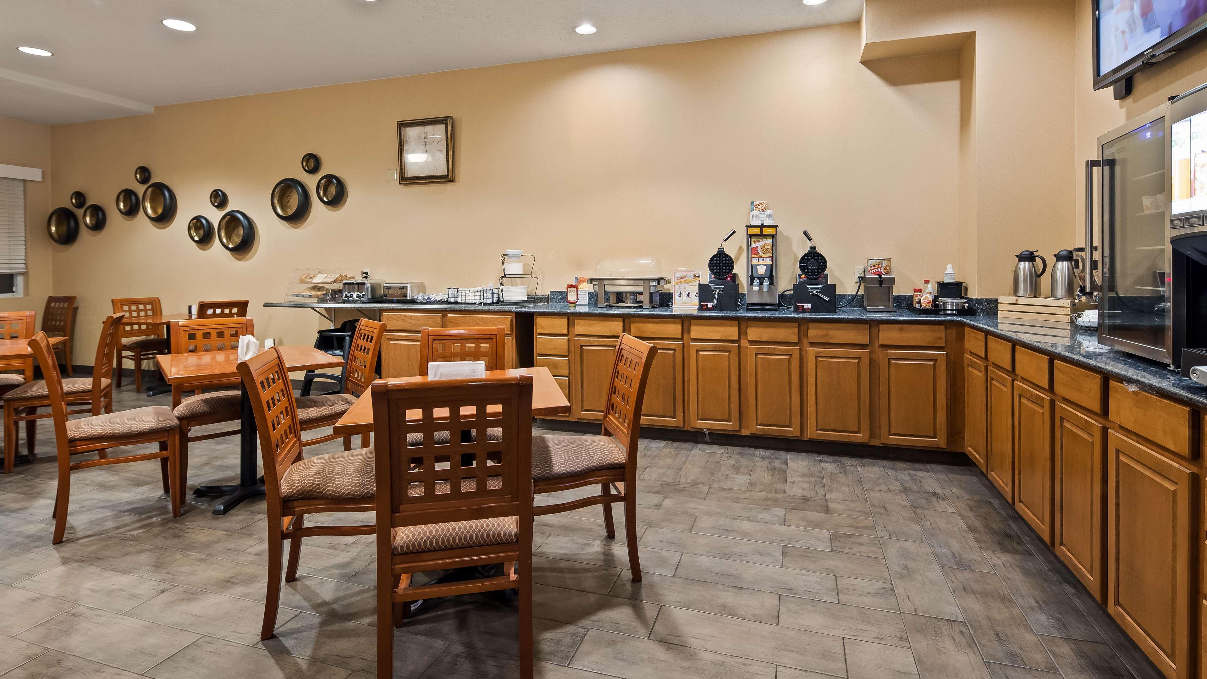 Best Western Plus New Cumberland Exterior foto