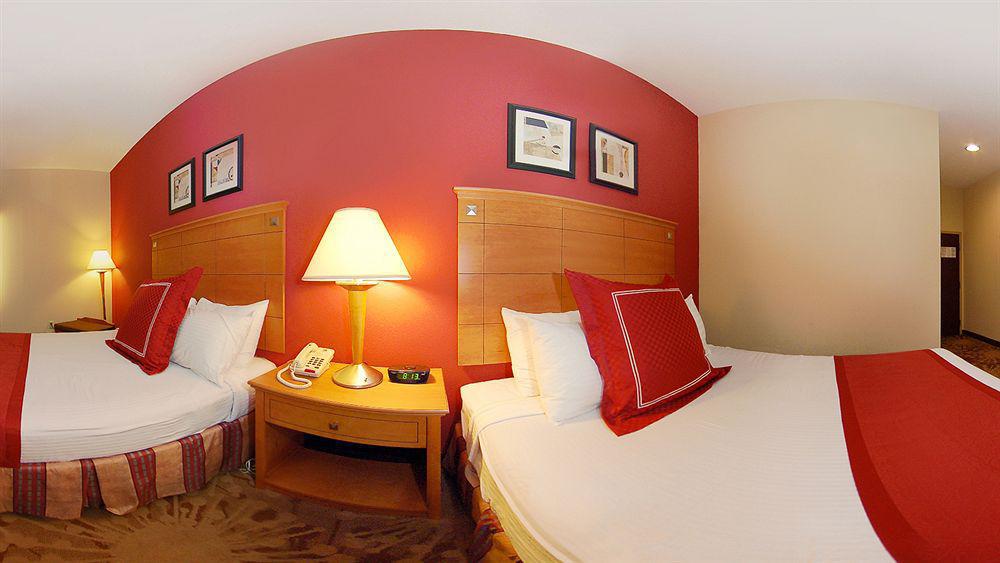 Best Western Plus New Cumberland Exterior foto